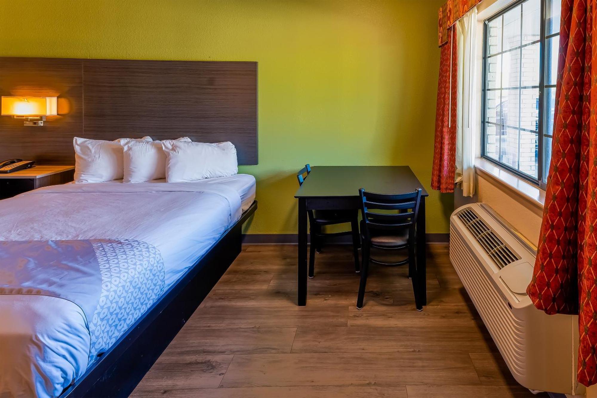 Oyo West Hotel