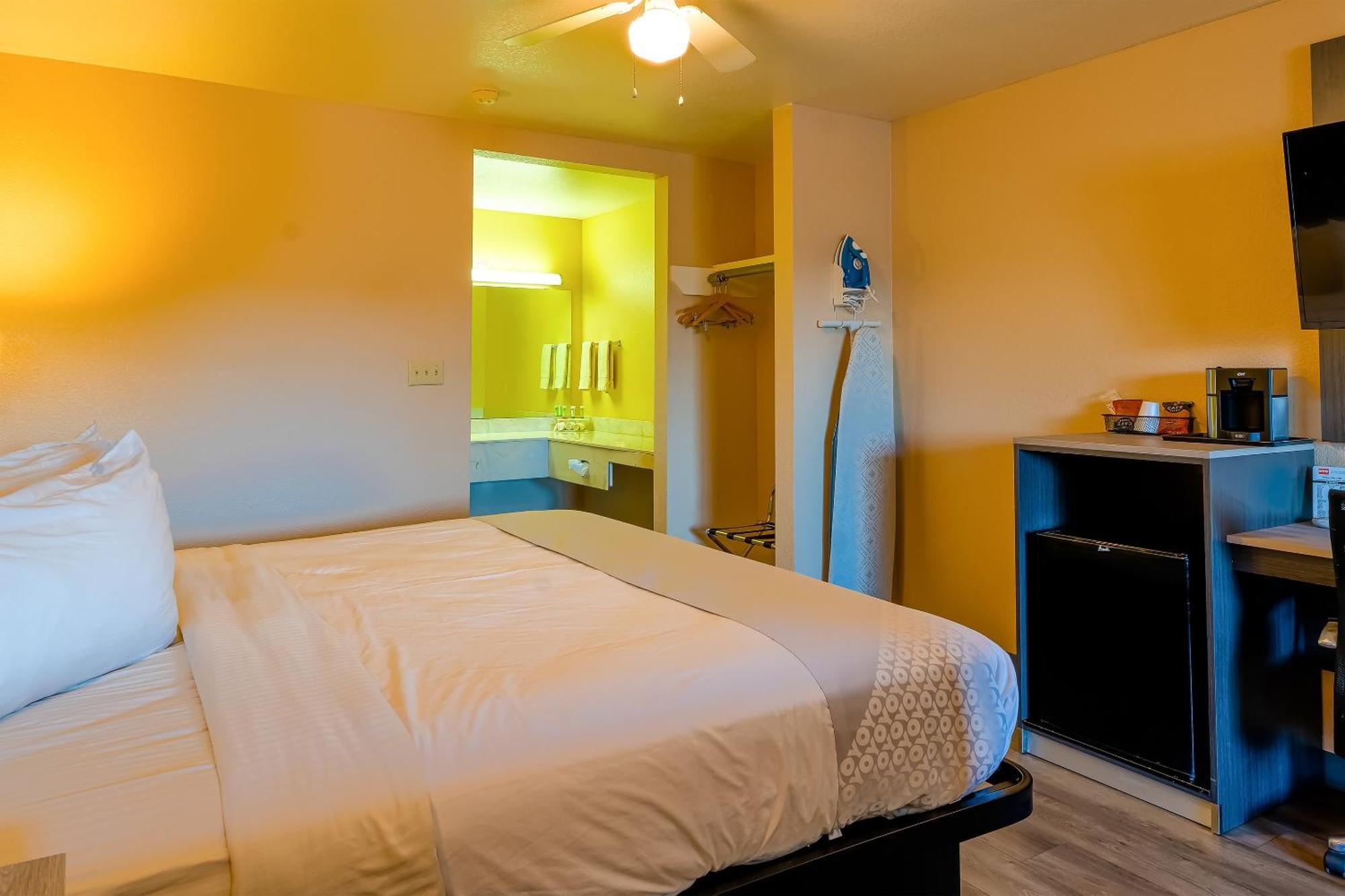 Hotel Oyo West Yoakum